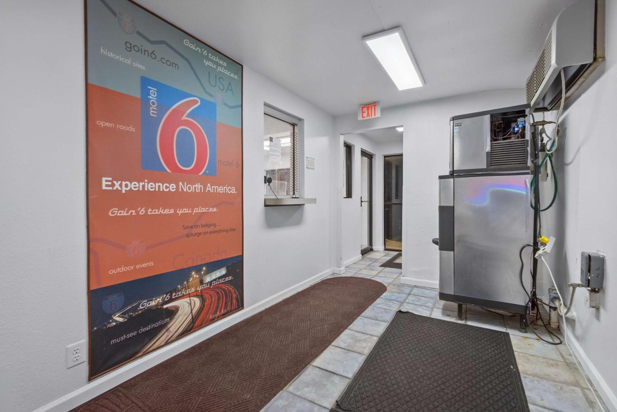 Motel 6-Normal, Il - Bloomington Area Zewnętrze zdjęcie